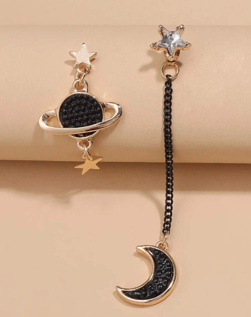 Moon & Planet Design Mismatched Earrings